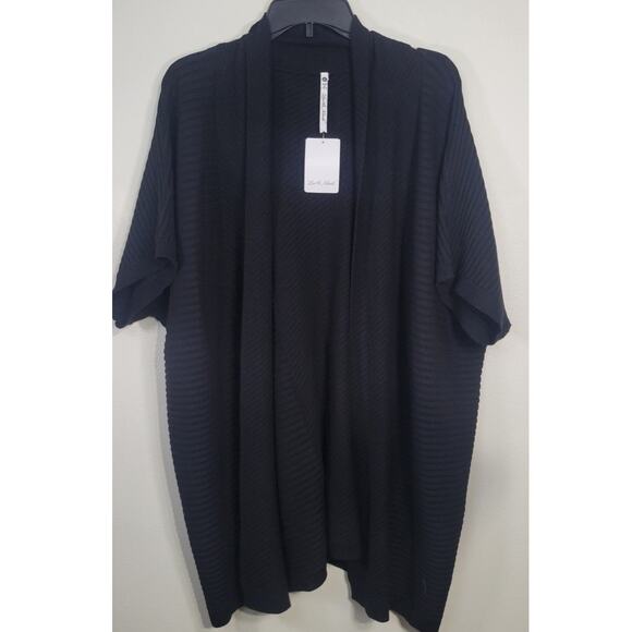 Leo & Nicole Tops - Leo and Nicole Kimono Womens X-Large Black Sweater Short Sleeved Kimono NWT